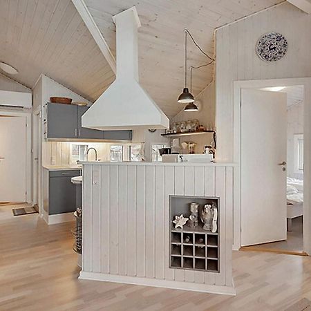 6 Person Holiday Home In Otterup Eksteriør billede