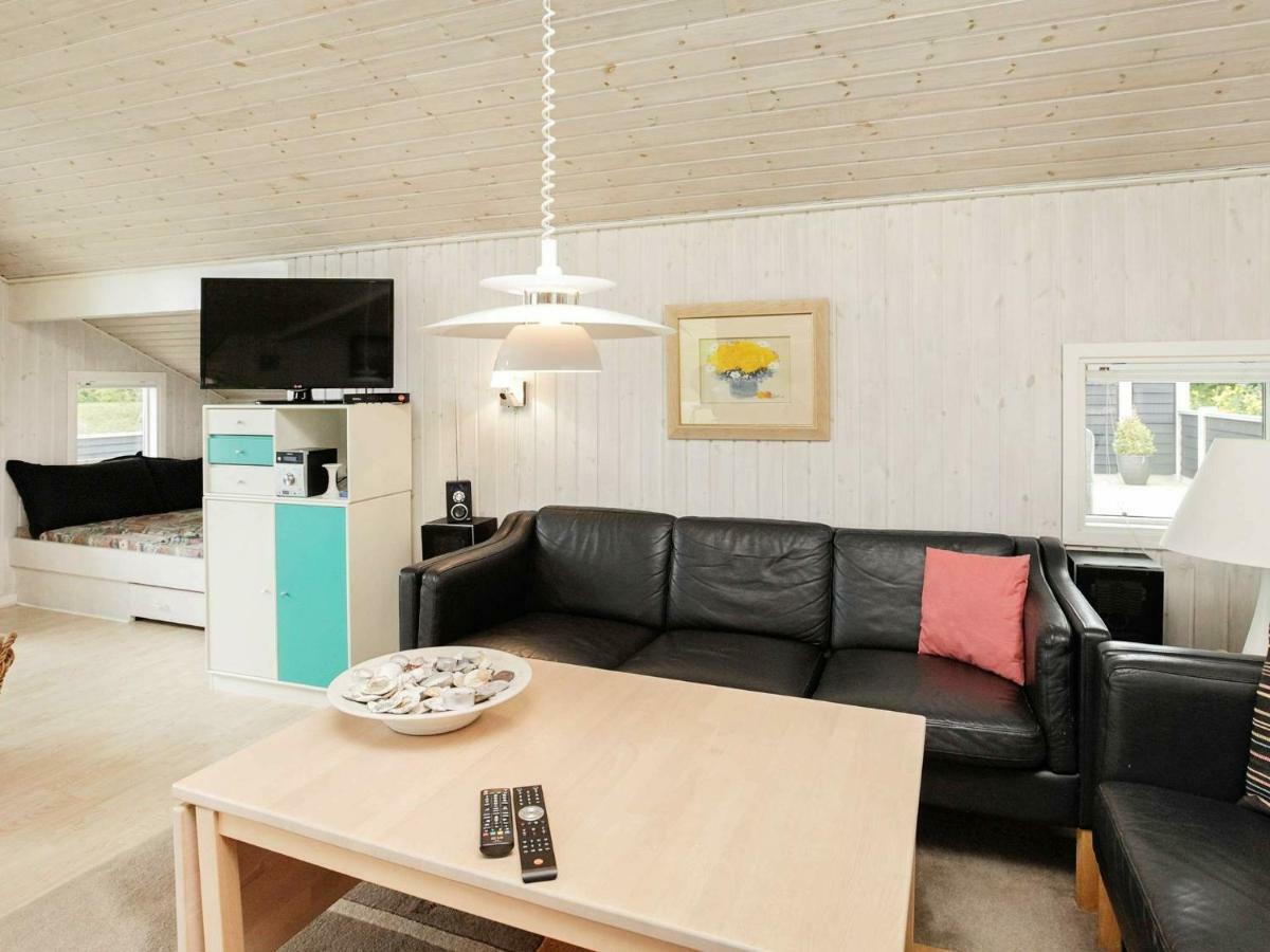 6 Person Holiday Home In Otterup Værelse billede