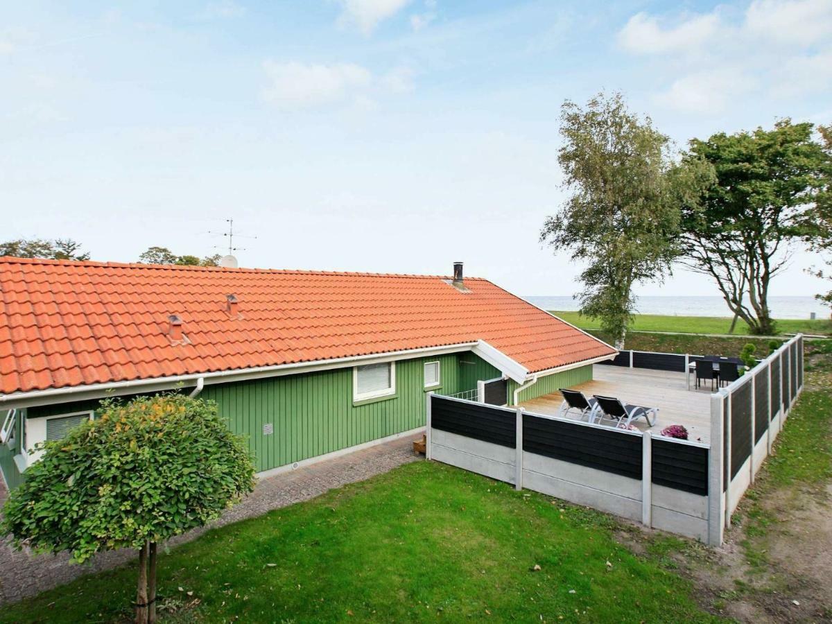6 Person Holiday Home In Otterup Eksteriør billede