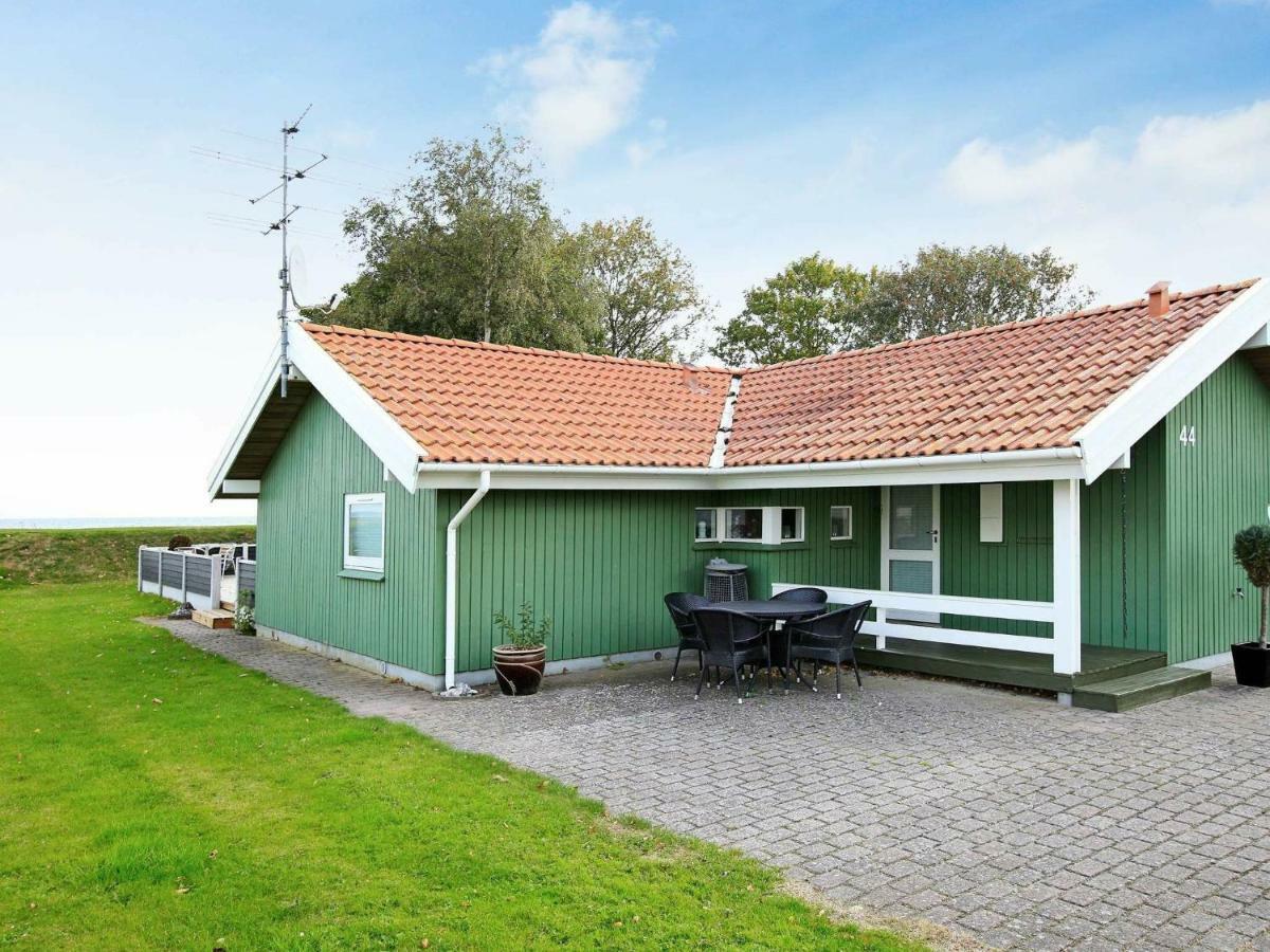 6 Person Holiday Home In Otterup Eksteriør billede